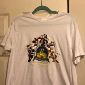 Vintage embroidered Disney World shirt